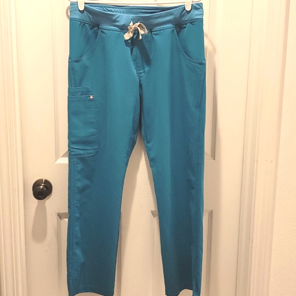 FIGS “Teal”  Kade Cargo Scrub Pants Medium Petite MP